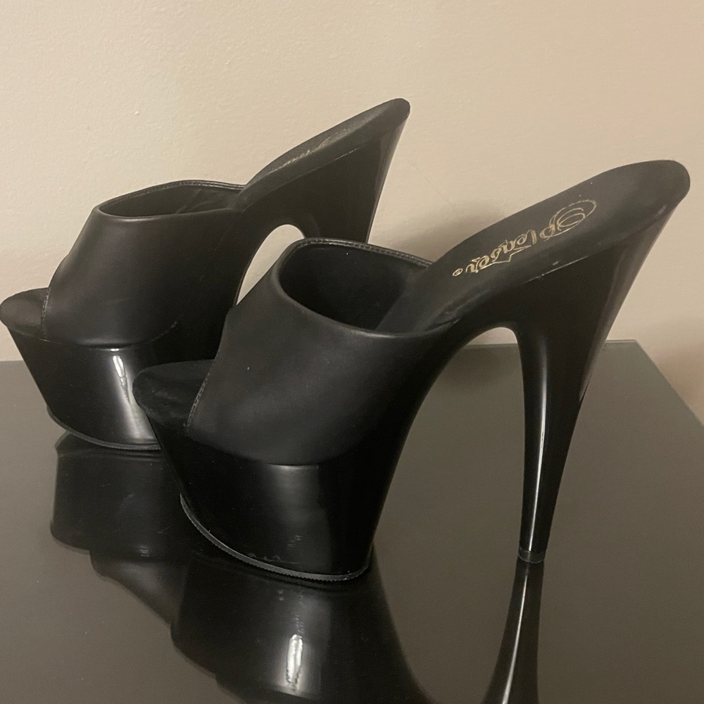 Pleaser heels
